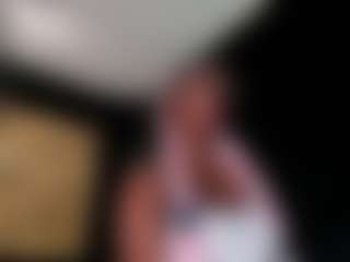 Live cam show with connywells - Queen on Dare Cams