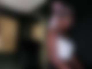 Live cam show with connywells - Queen on camwithhim.com