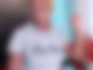 Live cam show with connywells - Slimthick on LiveSexCams6
