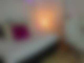 Live cam show with Cherry lady - Big Balls on Chatstar