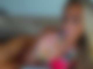 Live cam show with Brianna J - Ride on Camsoda Late Night