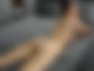 Live cam show with Dyanne18 - Smoke on fapnchat