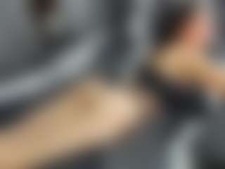 Live-camshow met Dyanne18 - Interactivetoy op Camsoda