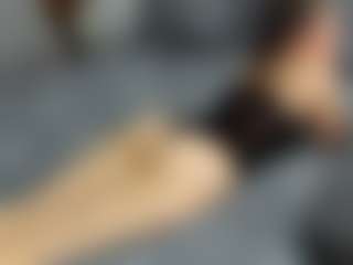 Live cam show with Dyanne18 - Interactivetoy on Camming Site