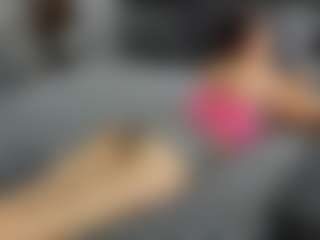 Live cam show with Dyanne18 - Doggy on Hubzter Live