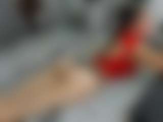 Live cam show with Dyanne18 - Interactivetoy on Hubzter Live