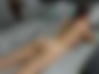 Live cam show with Dyanne18 - Smoke on parknlotfishbdy