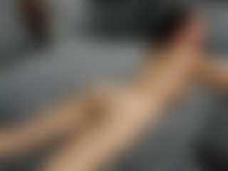 Live cam show with Dyanne18 - Interactivetoy on sexylive.show