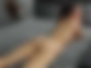 Live cam show with Dyanne18 - Doggy on Gym Cam Girls