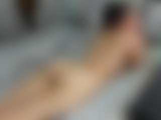 Live cam show with Dyanne18 - Interactivetoy on xfollow cams