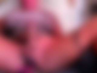 Live cam show with musclemama4u - Shredded on Camiplay Live
