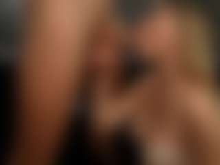 PeachAnna's Live Sex Cam Show