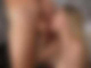 PeachAnna's Live Sex Cam Show