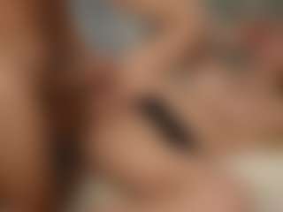 PeachAnna's Live Sex Cam Show
