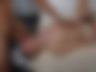 PeachAnna's Live Sex Cam Show