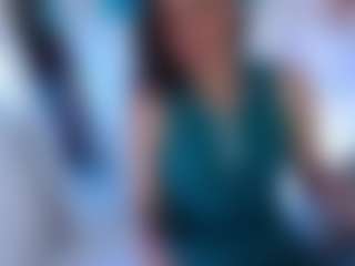 Live cam show with sophiagomez - Highheels on UwU Esports