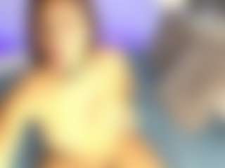 Live cam show with Alexa Whittee - Show on CamSodaAdn