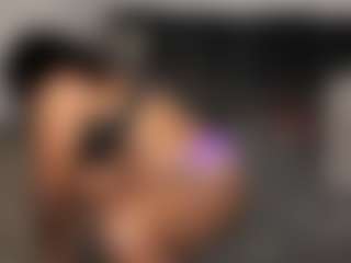 Live cam show with NynaStax - Slimthick on CamwithHer