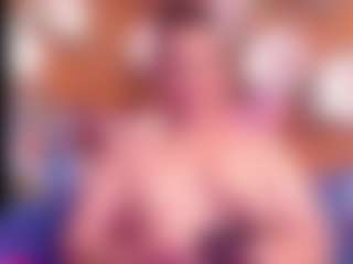 Live cam show with ingritbittch - Interactivetoy Granny on googirlz