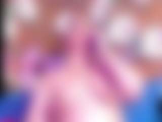 Spettacolo in cam dal vivo con ingritbittch - Double Penetration su Camsoda