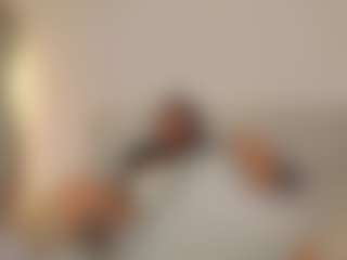 Antonia's Live Sex Cam Show