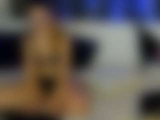 Live cam show with Ariana - Tiny on eurowanks.com