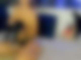 Live cam show with Ariana - Thin on Streamer API