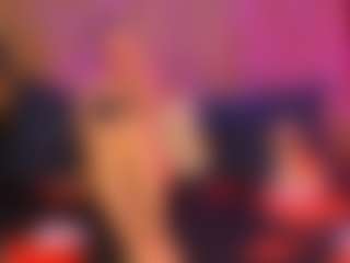 Live cam show with Ariana - Tiny on Camsoda