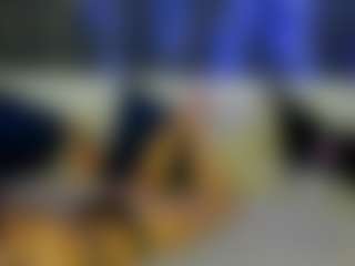 Live cam show with Ariana - Tiny on Milfs Live