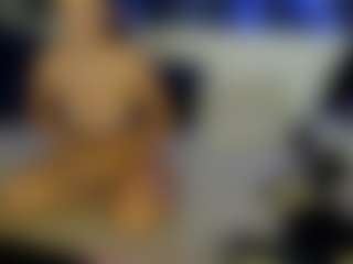 Live cam show with Ariana - Tiny on Chatstar