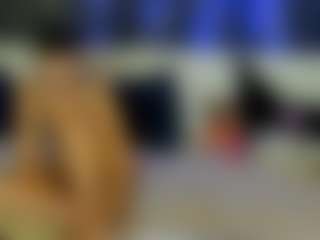 Live cam show with Ariana - Tiny on Camsoda