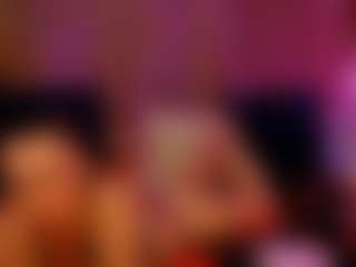 Live cam show with Ariana - Tiny on Camsoda
