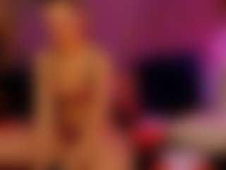 Live cam show with Ariana - Tiny on Camsoda