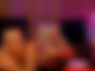Live cam show with Ariana - Tiny on Camsoda
