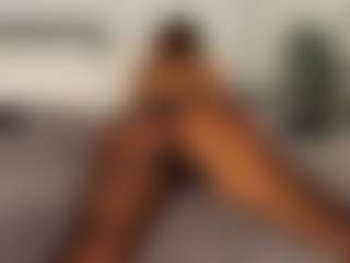 Live cam show with Angellyque - Long Hair on 1on1-livenow