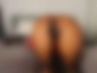 Live cam show with Angellyque - Long Legs on fuklive.com