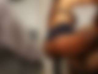 Live cam show with Angellyque - Long Legs on alttransgirls