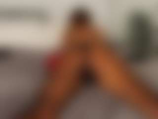 Live cam show with Angellyque - Sensual on Pornisteam.com
