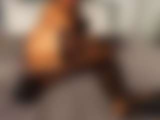 Live cam show with Angellyque - Sensual on livesuperchat.net