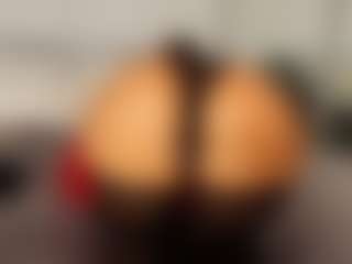 Live cam show with Angellyque - Crazy on Camsoda