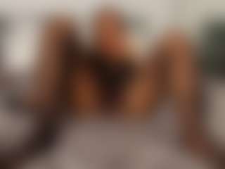 Live cam show with Angellyque - Sensual on Milfs Live
