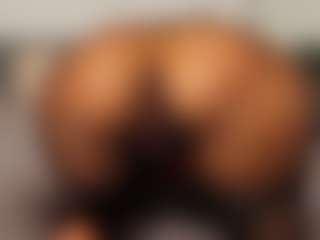 Live cam show with Angellyque - Sensual on AdultVida.com