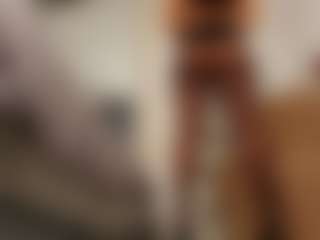 Live cam show with Angellyque - Crazy on Camsoda
