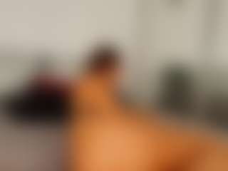 Live cam show with Angellyque - Long Hair on Camsoda
