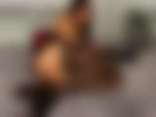 Live cam show with Angellyque - Crazy on TottyGirls