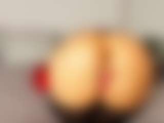 Live cam show with Angellyque - Shaved on Camsoda
