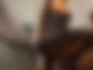 Live cam show with Angellyque - Long Hair on liverealitysex.com