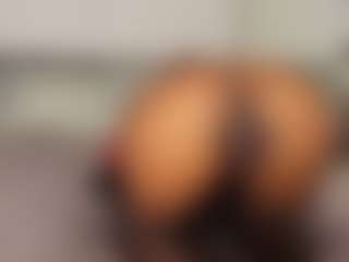 Live cam show with Angellyque - Sensual on StripNow