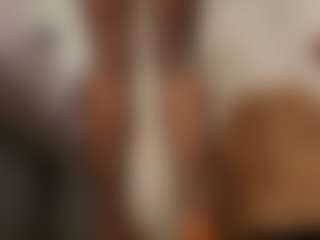 Live cam show with Angellyque - Long Legs on CamwithHer