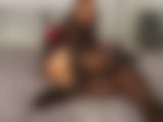 Live cam show with Angellyque - Long Hair on Gym Cam Girls